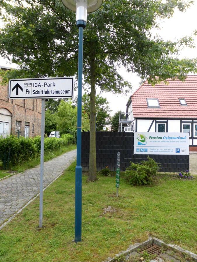 Pension Ostseeurlaub ロストック エクステリア 写真